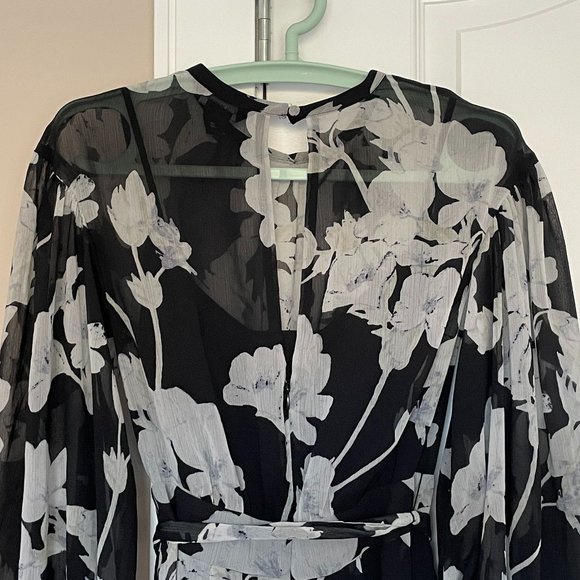 Club Monaco Linettah Dress Black with White Floral Print Size 0 - Picture 10 of 12